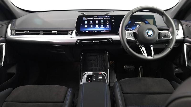 Used BMW iX1 M Sport 147 kW (201 HP) 2025 White SUV