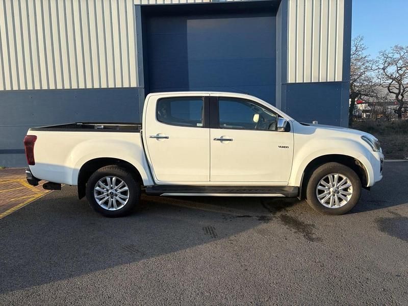 Second-hand Isuzu D-Max 164 CP (120 kW) 2019 Alb Pickup