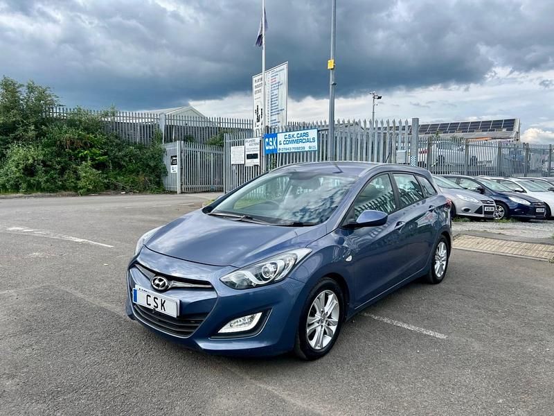 Used Hyundai i30 Classic 2013 Blue Estate