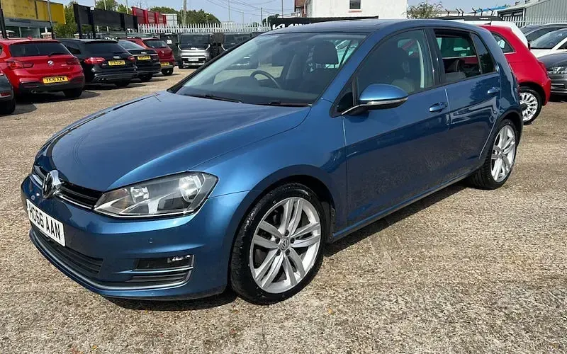 Used VW Golf VII GT 150 HP (110 kW) 2016 Blue Hatchback