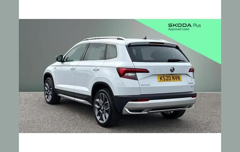 Used Skoda Karoq Scout 4x4 150 HP (110 kW) 2020 White SUV