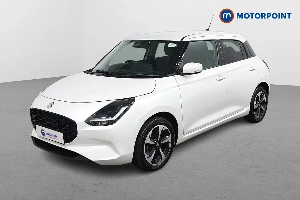 Used Suzuki Swift 2024 White Hatchback