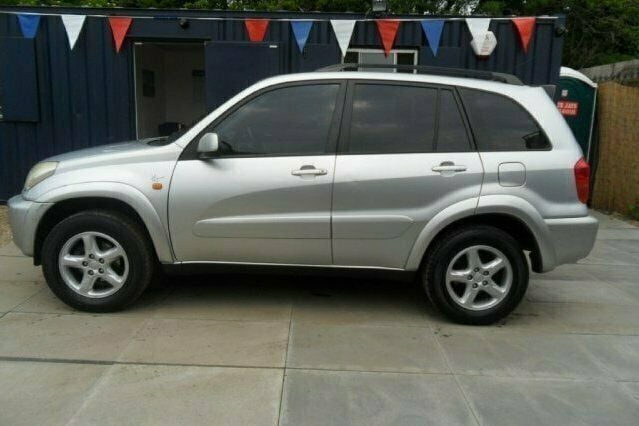 Used Toyota RAV4 147 HP (108 kW) 2003 SUV