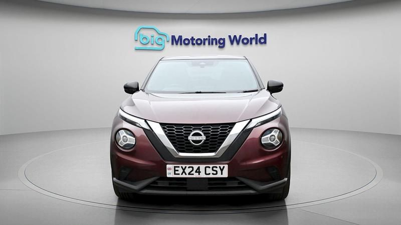Used Nissan Juke N-Connecta 114 HP (83 kW) 2023 Red SUV
