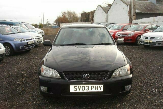 Used Lexus IS200 153 HP (112 kW) 2003 Sedan