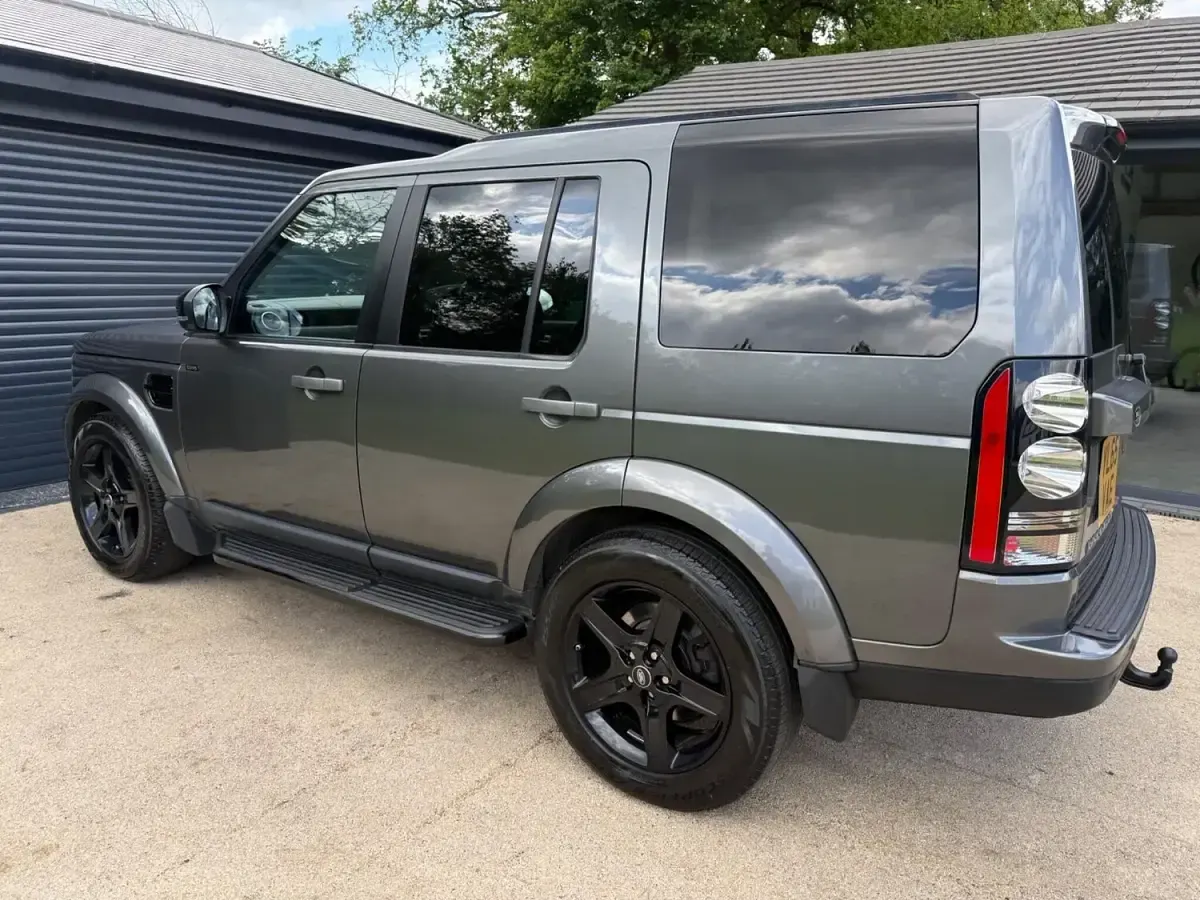 Used Land Rover Discovery 4 SE 2016 Grey SUV