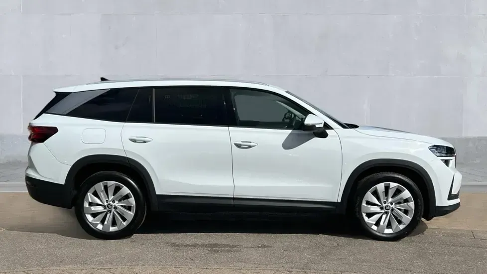 New Skoda Kodiaq SE L 150 HP (110 kW) 2026 Moon white metallic SUV