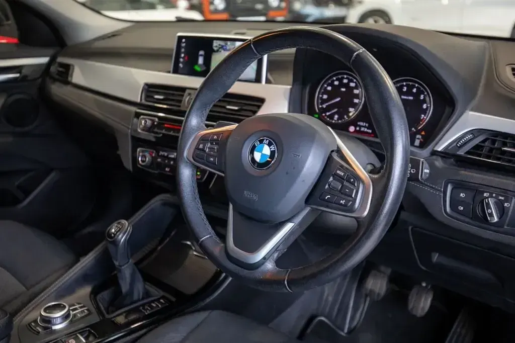Usado BMW M140 Comfort Edition 140 CV (102 kW) 2019 Gris Utilitario