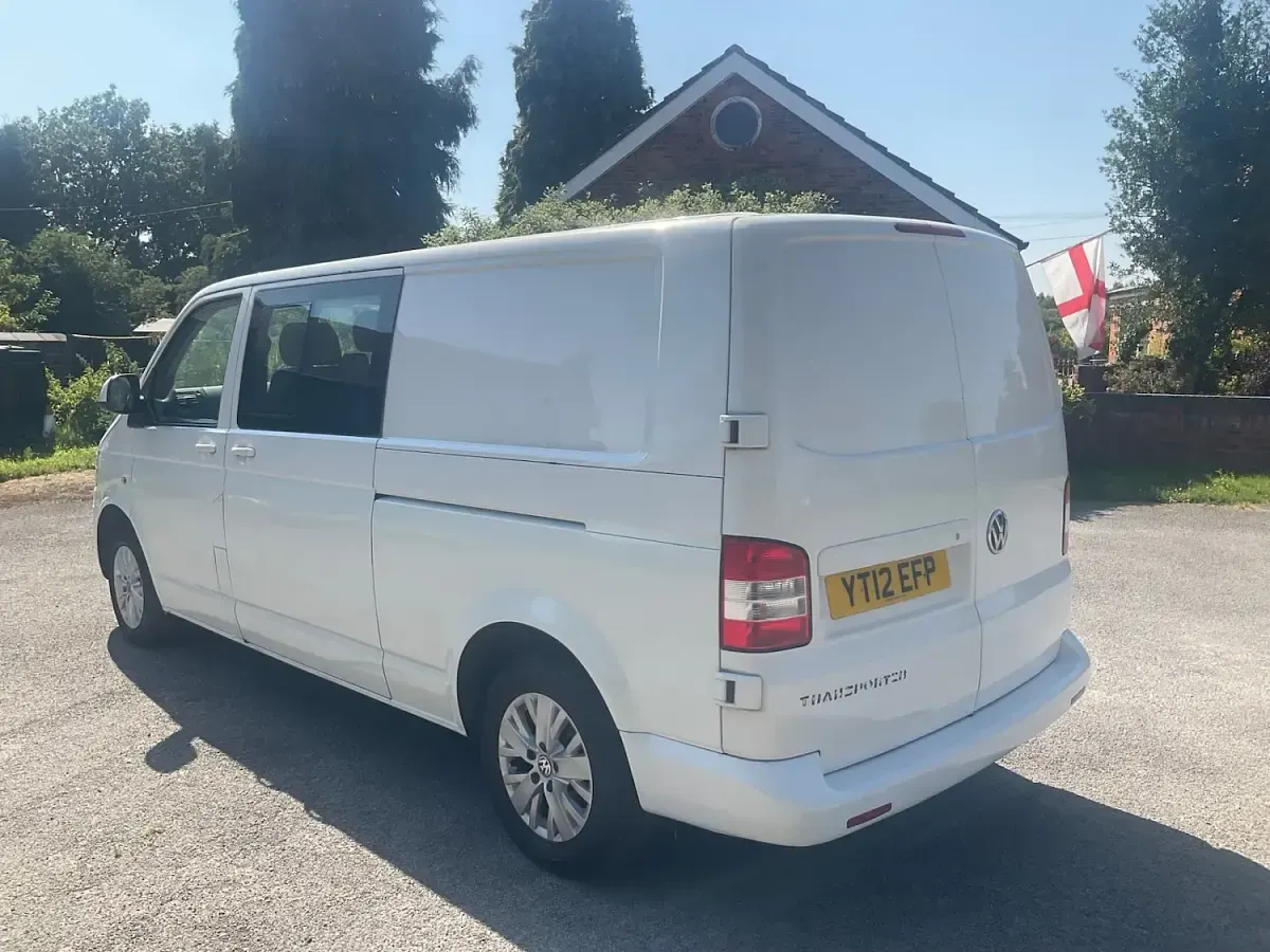 Used VW T5 140 HP (102 kW) 2012 White Van