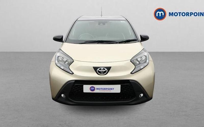 Used Toyota Aygo X 72 HP (52 kW) 2025 SUV