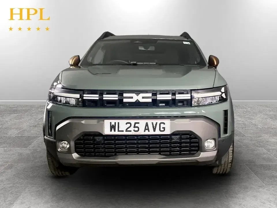 Used Dacia Duster Extreme 130 HP (95 kW) 2025 Green SUV