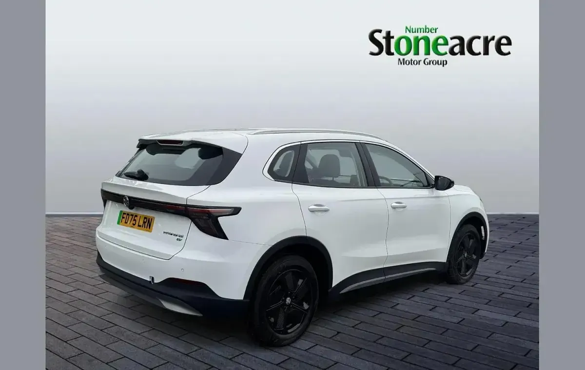 New MG MG5 EV SE 125 kW (170 HP) 2025 White Estate