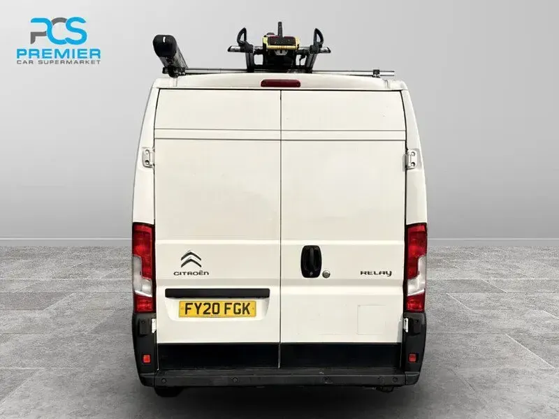 Used Citroën Relay 140 HP (102 kW) 2020 White Van