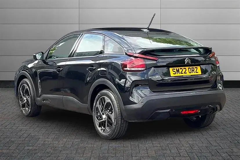 Used Citroën C4 PureTech 101 HP (74 kW) 2022 Perla nera black Hatchback