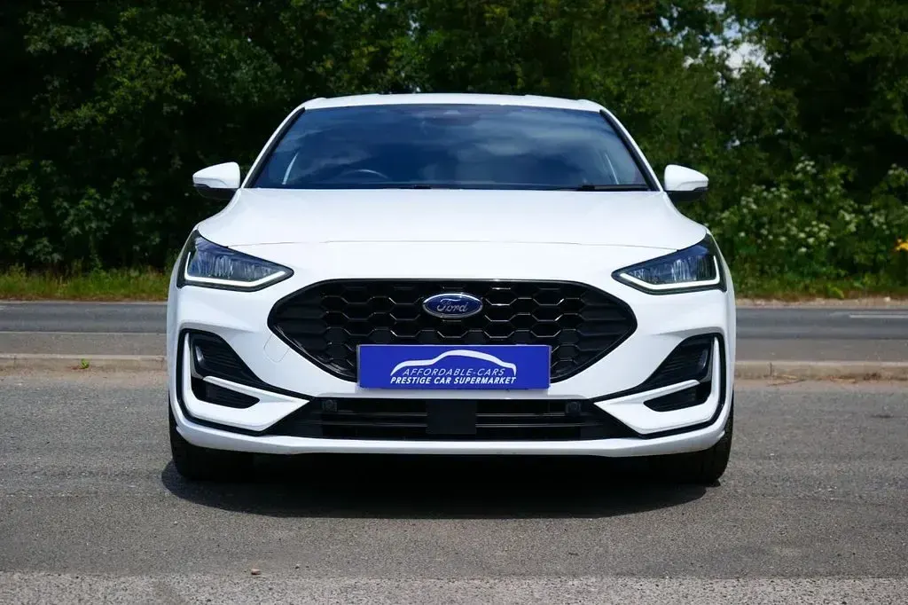 Used Ford Focus ST-Line 2024 White Hatchback