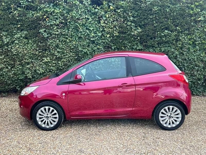 Used Ford Ka Zetec 69 HP (50 kW) 2010 Red Hatchback