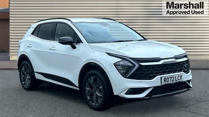 White Used 2023 Kia Sportage GT-Line SUV | £24,230 (Super price) - Image 1/4