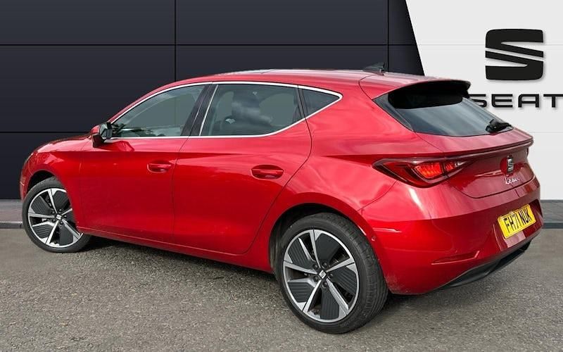 Used Seat Leon XCELLENCE Lux 190 HP (139 kW) 2021 Red Hatchback