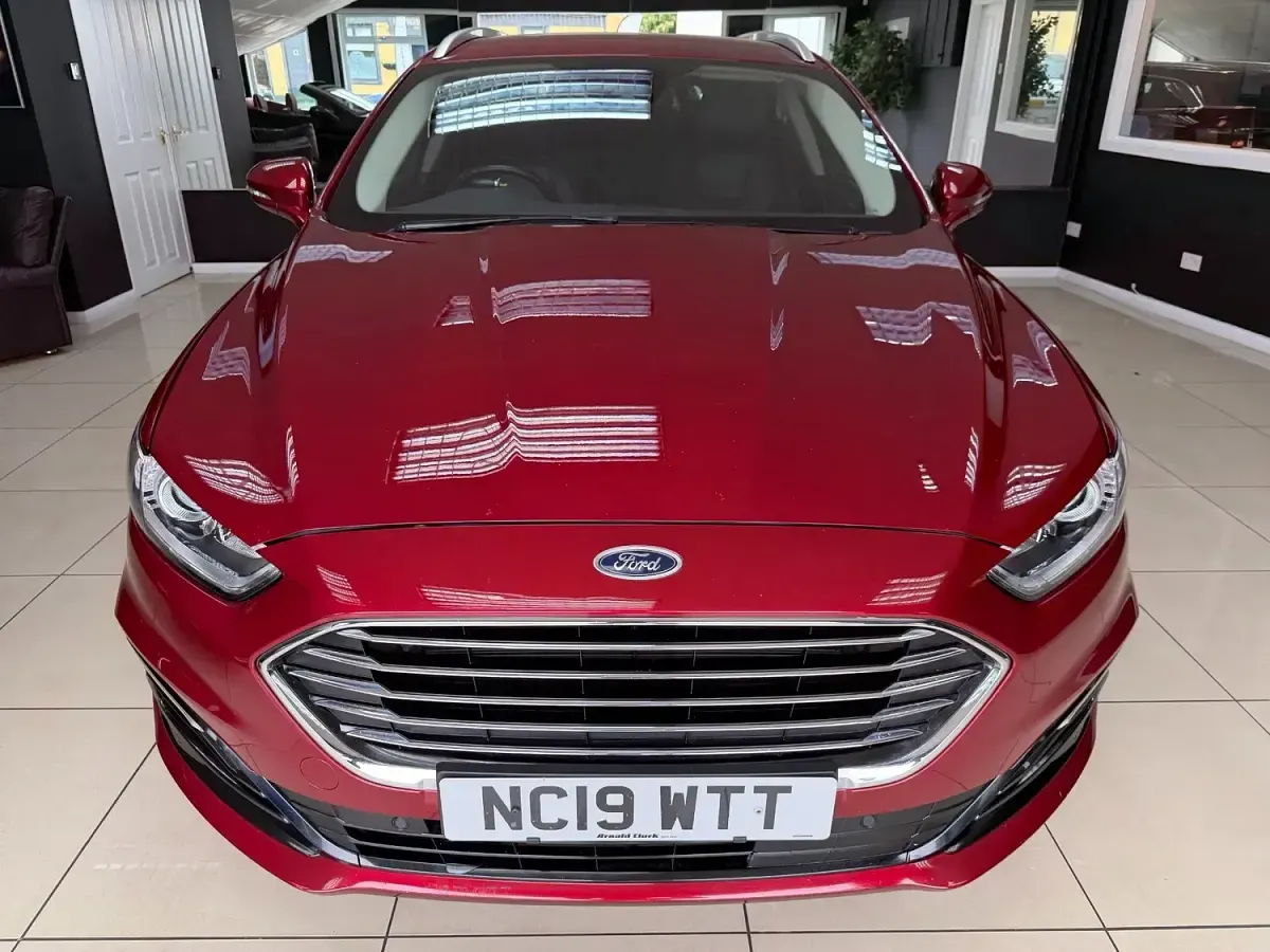 Used Ford Mondeo Titanium 187 HP (137 kW) 2019 Red Estate