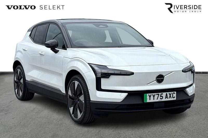 Crystal white New 2025 Volvo EX30 Performance SUV | £33,295 (Fair price) - Image 1/4