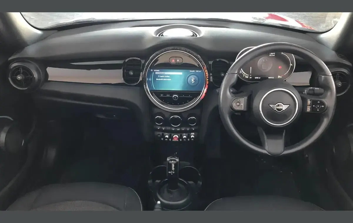 Used Mini Cooper Cabriolet Classic 134 HP (98 kW) 2023 Red Cabriolet