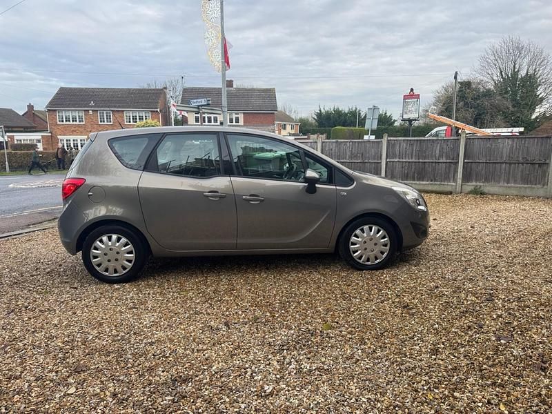 Used Vauxhall Meriva 2012 Brown MPV