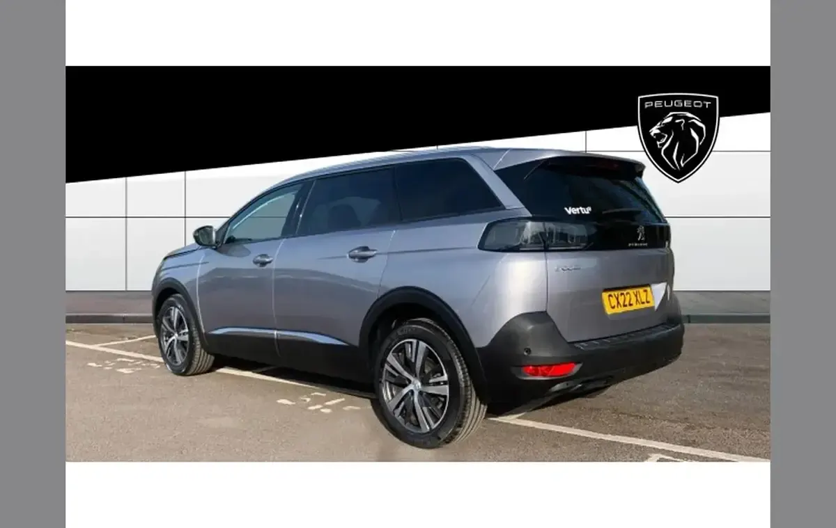 Used Peugeot 5008 Allure 130 HP (95 kW) 2022 Grey SUV