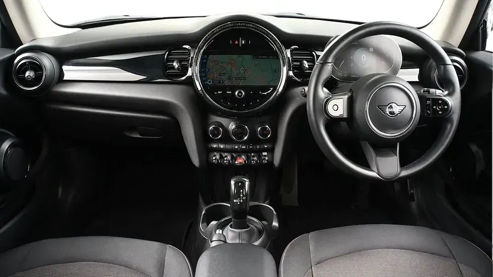 Used Mini Cooper Classic 134 HP (98 kW) 2023 Grey Hatchback