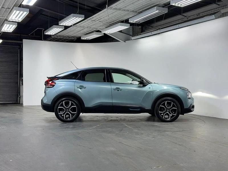 Used Citroën e-C4 Shine 98 kW (134 HP) 2021 Blue Hatchback