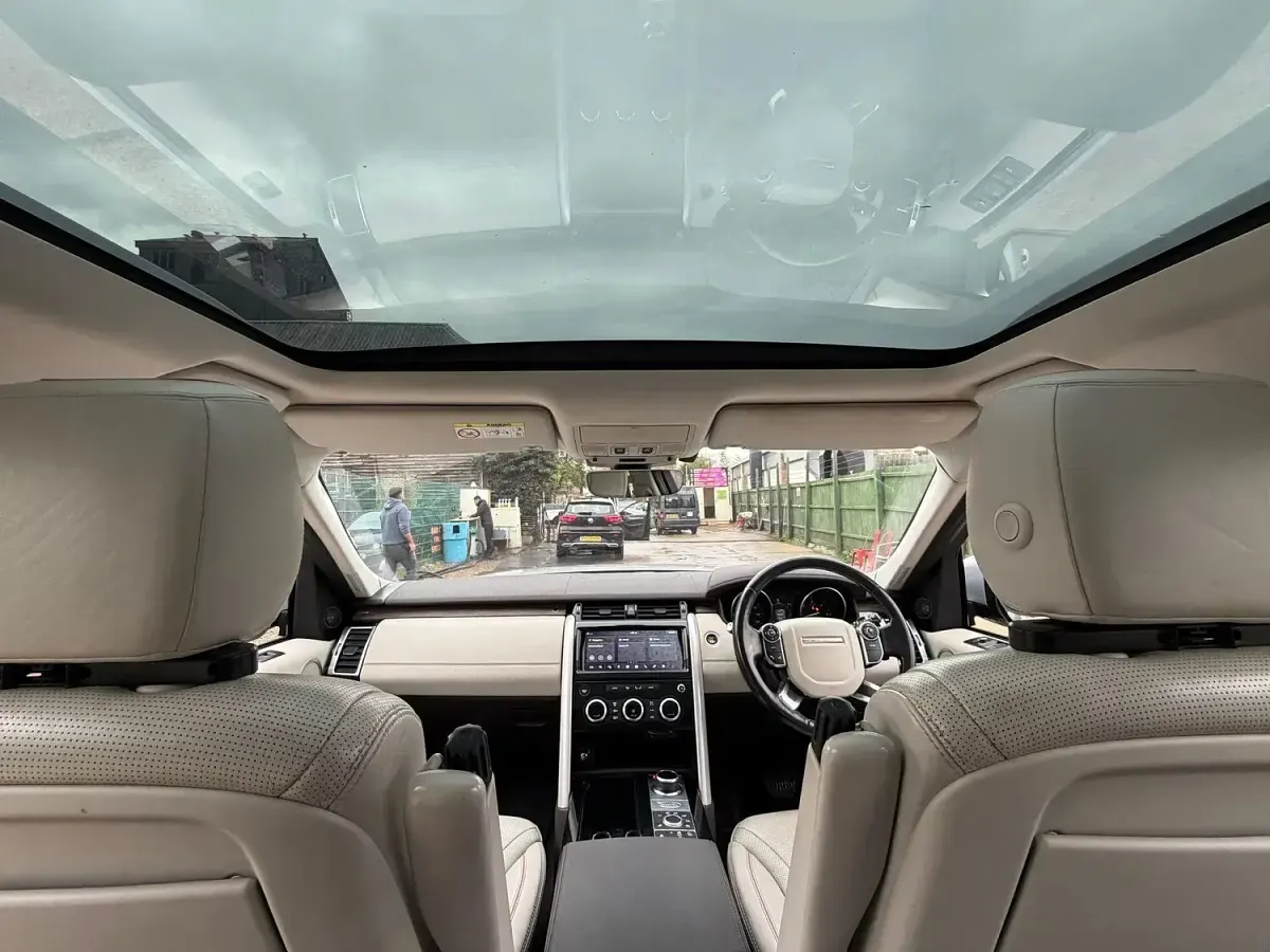 Used Land Rover Discovery 5 HSE 2017 Silver SUV