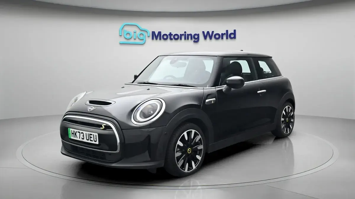 Used Mini Cooper SE Hatch 135 kW (184 HP) 2023 Hatchback