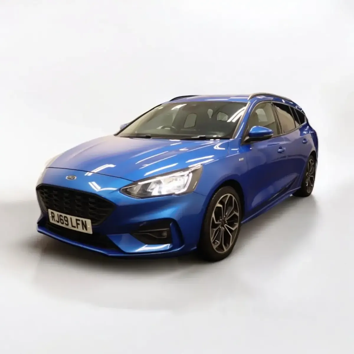 Used Ford Focus ST-Line X 120 HP (88 kW) 2020 Blue Estate
