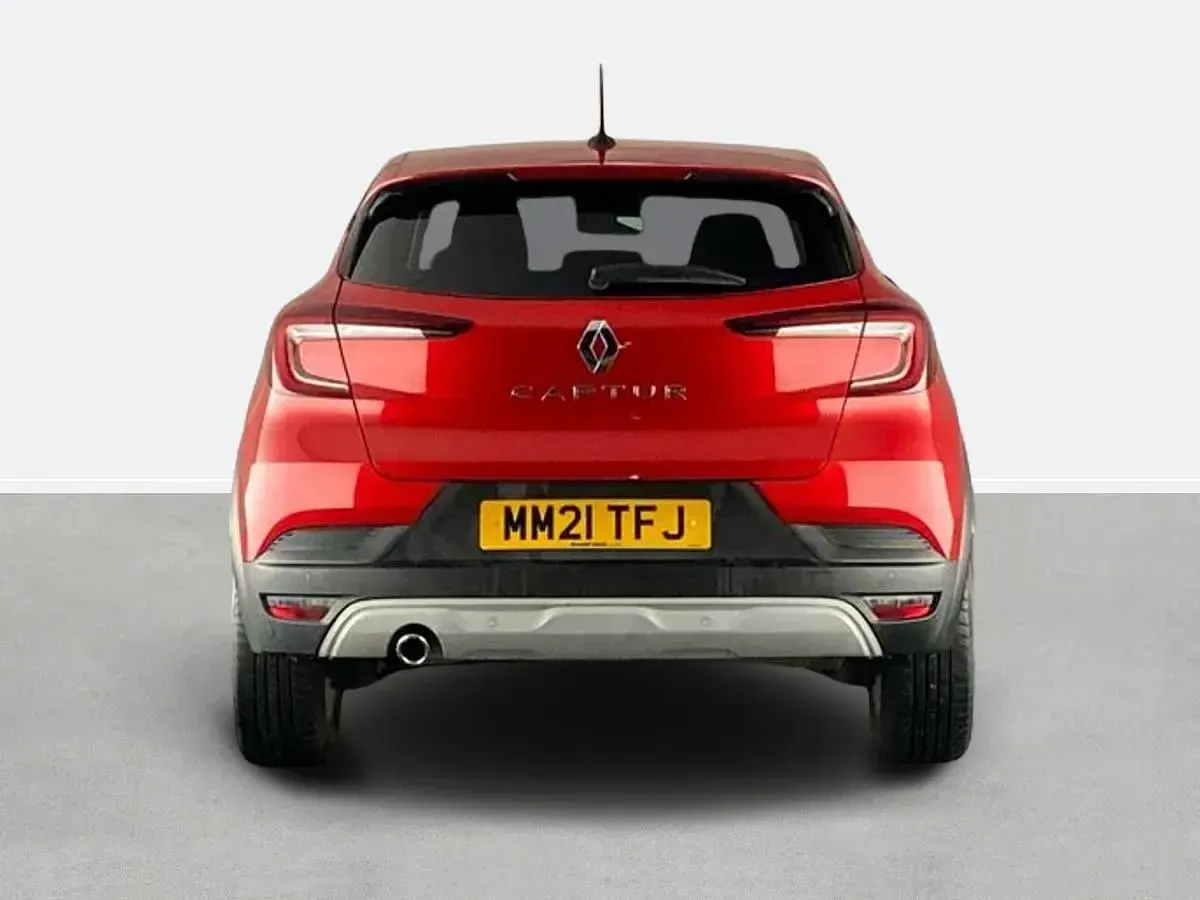 Używany Renault Captur Iconic 140 KM (102 kW) 2021 Czerwony SUV