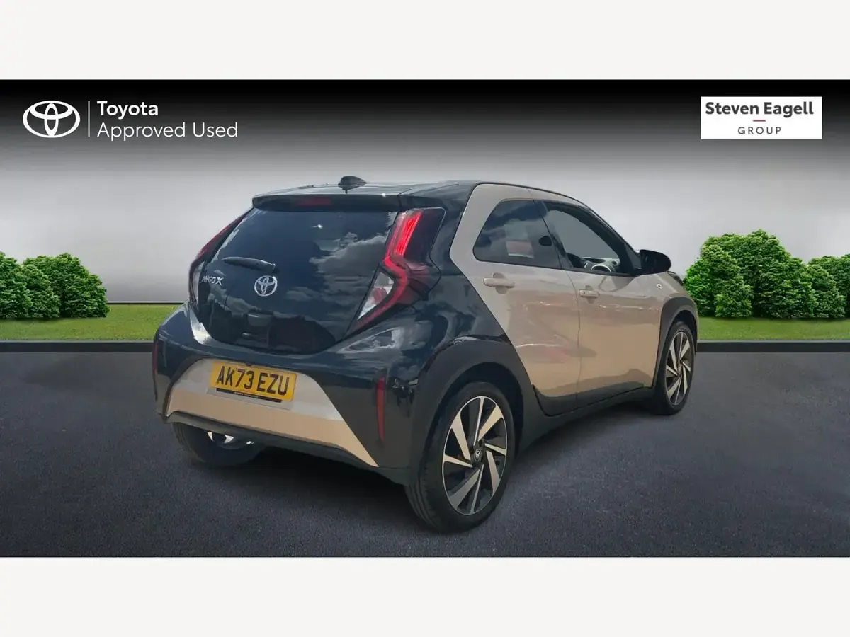Used Toyota Aygo X 72 HP (52 kW) 2023 Beige SUV