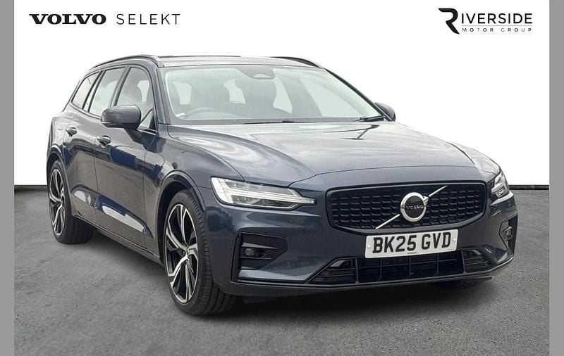 Used Volvo V60 Plus 197 HP (144 kW) 2025 Blue Estate