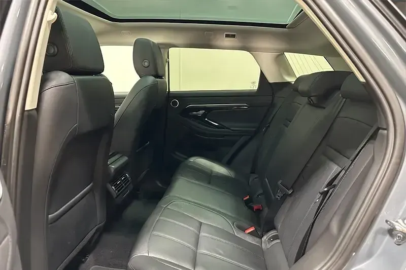 Used Land Rover Range Rover evoque SE Dynamic 2023 Grey SUV