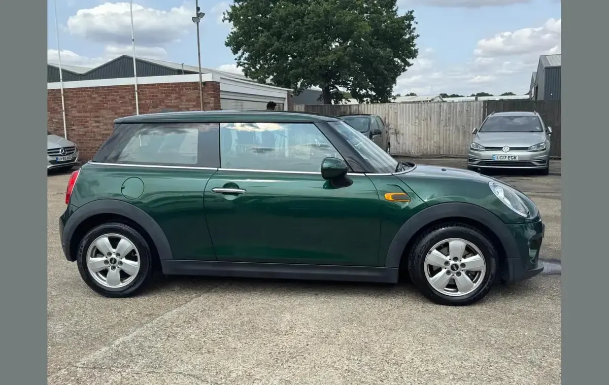 Used Mini ONE 101 HP (74 kW) 2016 Green Hatchback