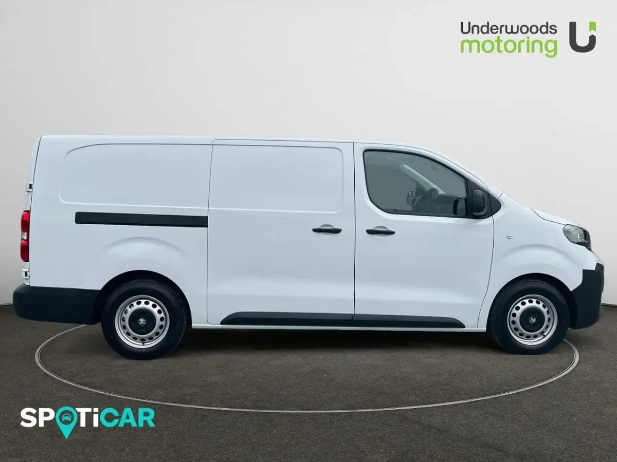 New Vauxhall Vivaro 98 kW (134 HP) 2026 White MPV