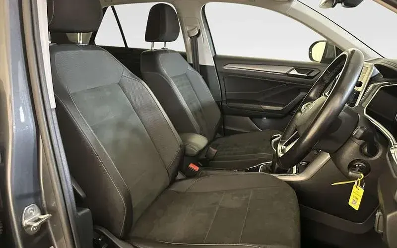 Used VW T-Roc Style 150 HP (110 kW) 2023 Grey SUV