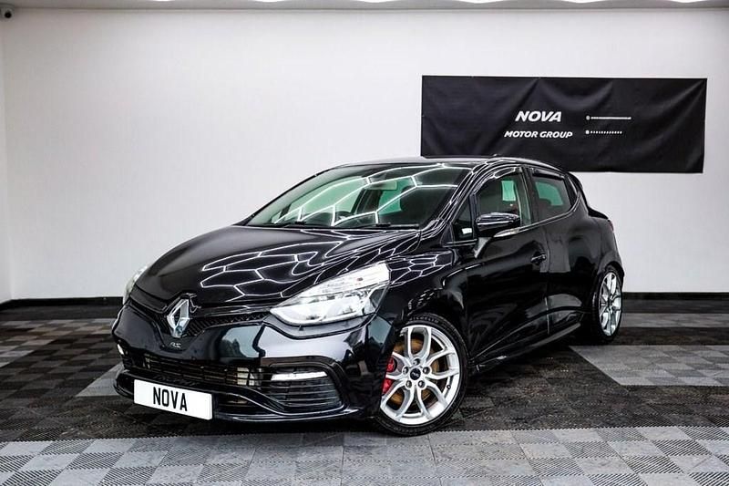 Used Renault Clio IV Trophy 220 HP (161 kW) 2015 Black Hatchback