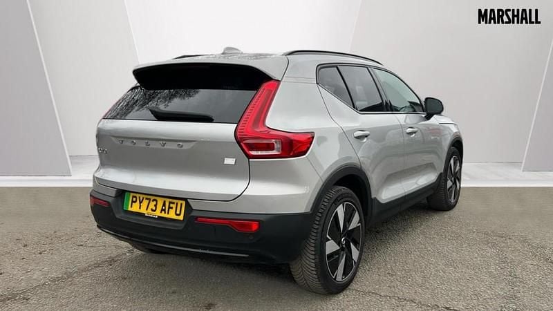 Used Volvo XC40 Core 175 kW (238 HP) 2023 Silver SUV