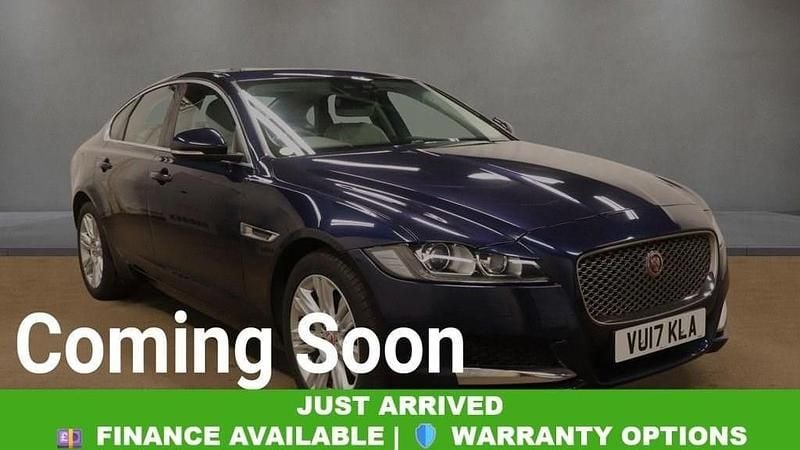 Used Jaguar XF Portfolio 180 HP (132 kW) 2017 Blue Sedan