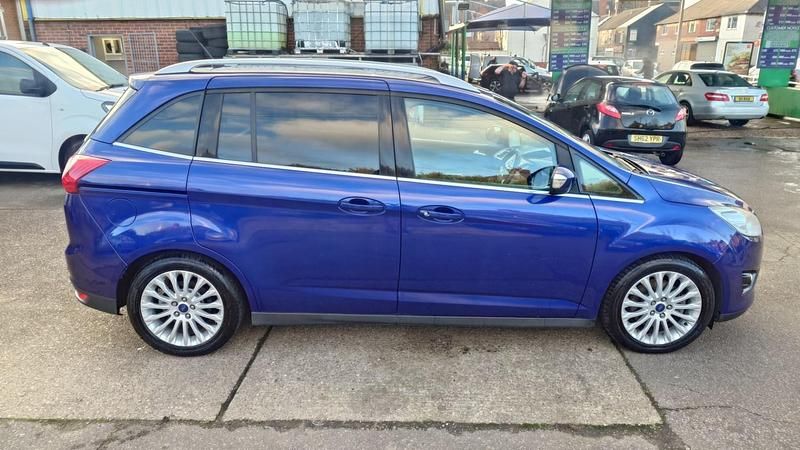 Usado Ford Grand C-Max Titanium 163 HP (119 kW) 2013 Azul Monovolume