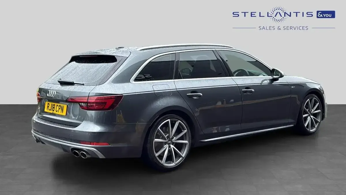 Used Audi S4 Design 349 HP (256 kW) 2018 Grey Estate