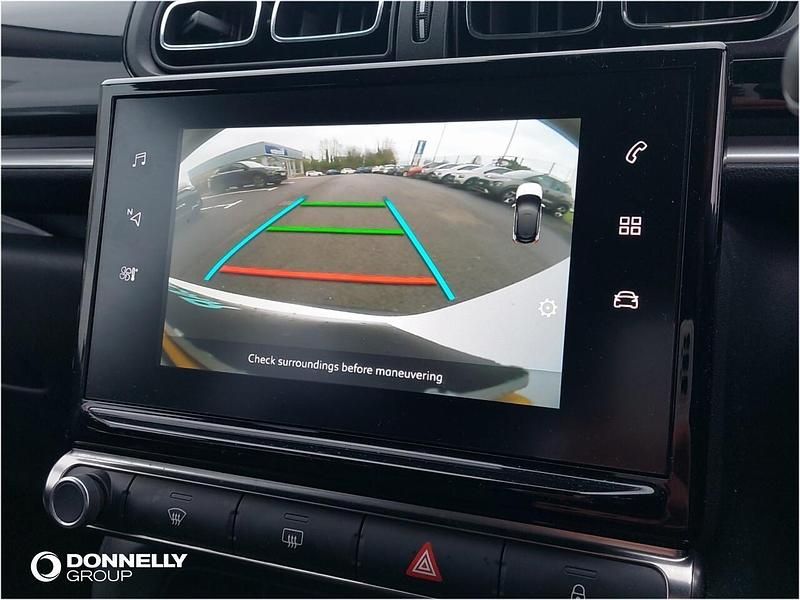 Used Citroën C3 PureTech 83 HP (61 kW) 2023 White Hatchback