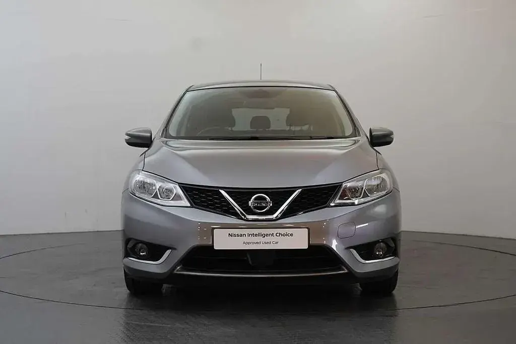 Used Nissan Pulsar N-Connecta 115 HP (84 kW) 2017 Grey Hatchback