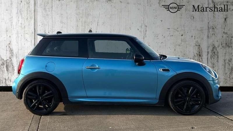 Used Mini Cooper Hatch 136 HP (100 kW) 2019 Blue Hatchback