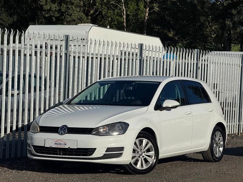 Used VW Golf VII SE 122 HP (89 kW) 2013 White Hatchback