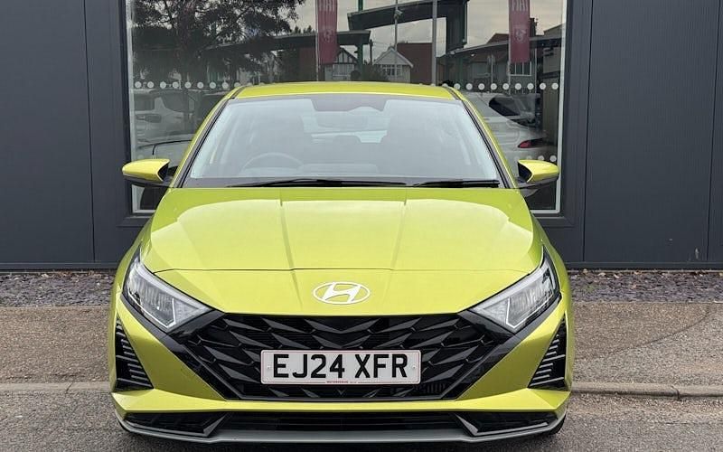 Used Hyundai i20 Advanced 101 HP (74 kW) 2024 Lucid lime Hatchback