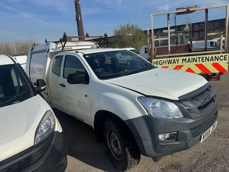 Used Isuzu D-Max 2017 White Pickup